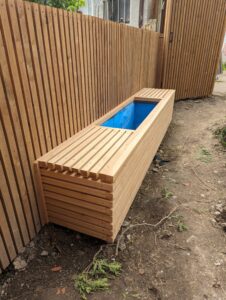 2x2 bench & Planter
