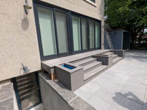 Trex walkout with stairs & planters